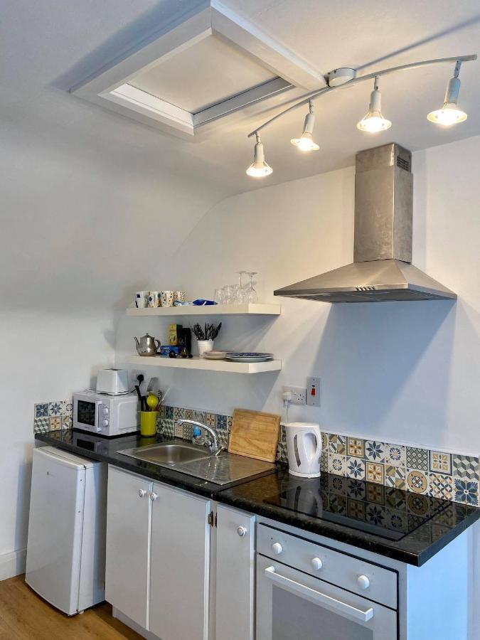 Room 1 Camp Street B&B Oughterard Bagian luar foto