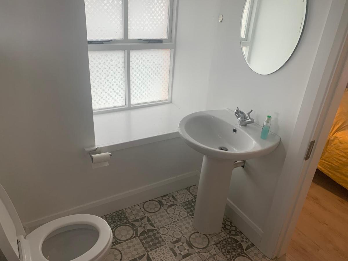 Room 1 Camp Street B&B Oughterard Bagian luar foto