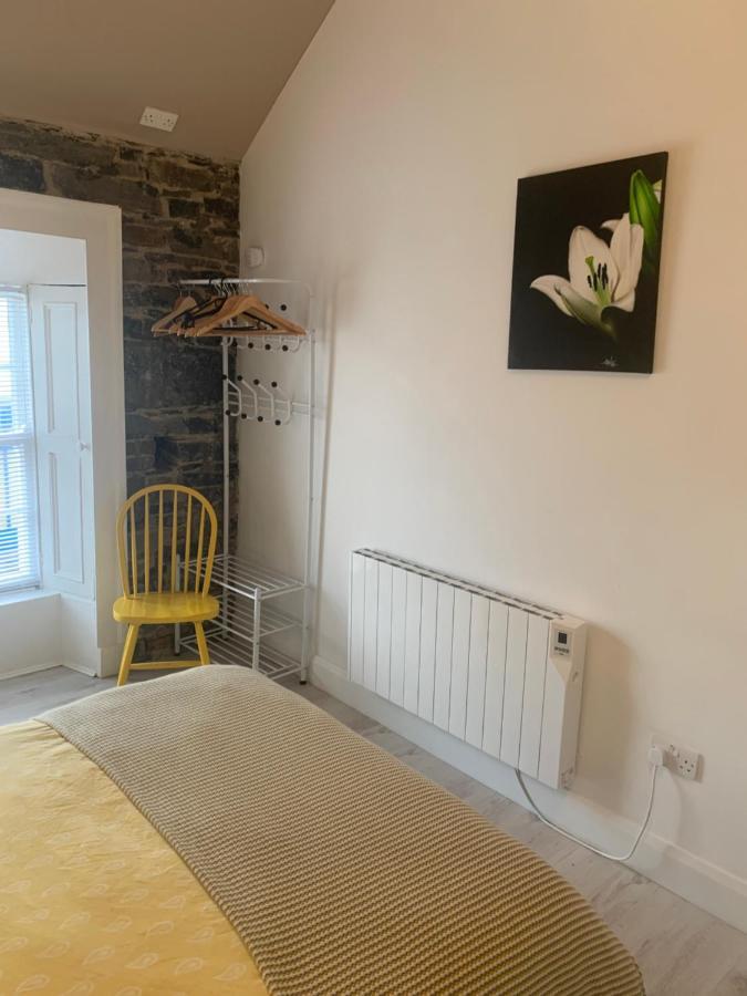 Room 1 Camp Street B&B Oughterard Bagian luar foto