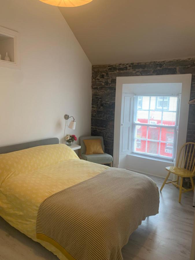 Room 1 Camp Street B&B Oughterard Bagian luar foto